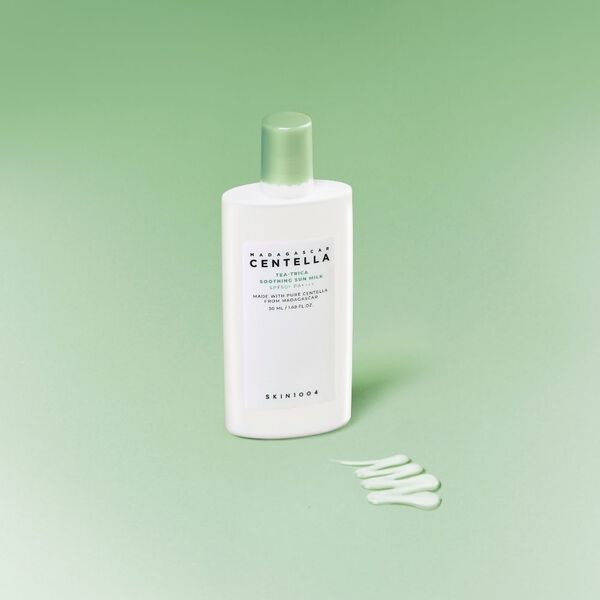 SKIN1004 Madagascar Centella Tea-Trica Soothing Sun Milk SPF50+ PA++++ Lekki krem z filtrem 50 ml