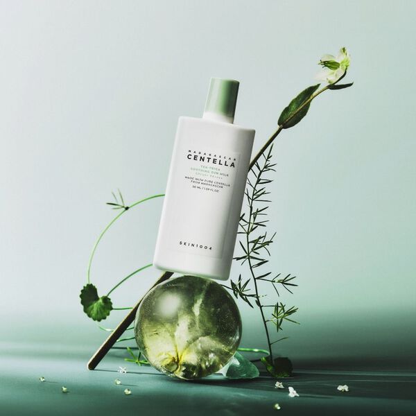 SKIN1004 Madagascar Centella Tea-Trica Soothing Sun Milk SPF50+ PA++++ Lekki krem z filtrem 50 ml
