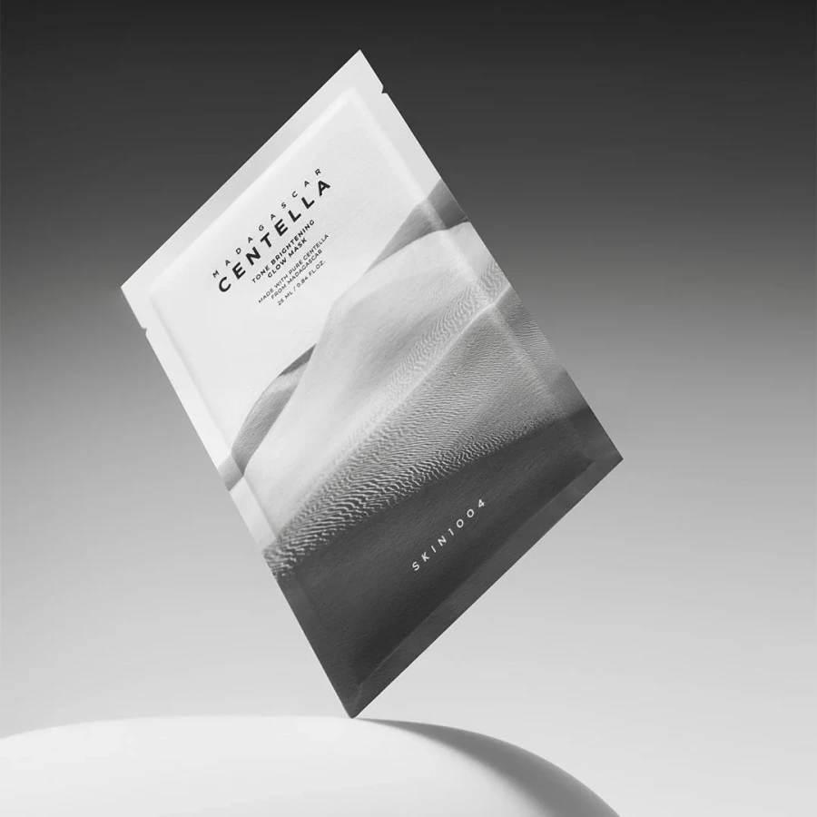 SKIN1004 Madagascar Centella Tone Brightening Glow Mask Rozjaśniająca maska w płachcie