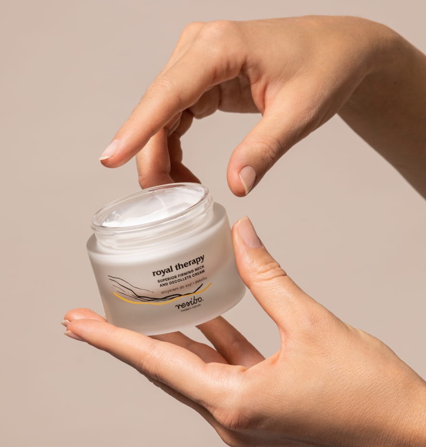 RESIBO Royal Therapy arcykrem do szyi i dekoltu z retinolem, witaminą C 50 ml