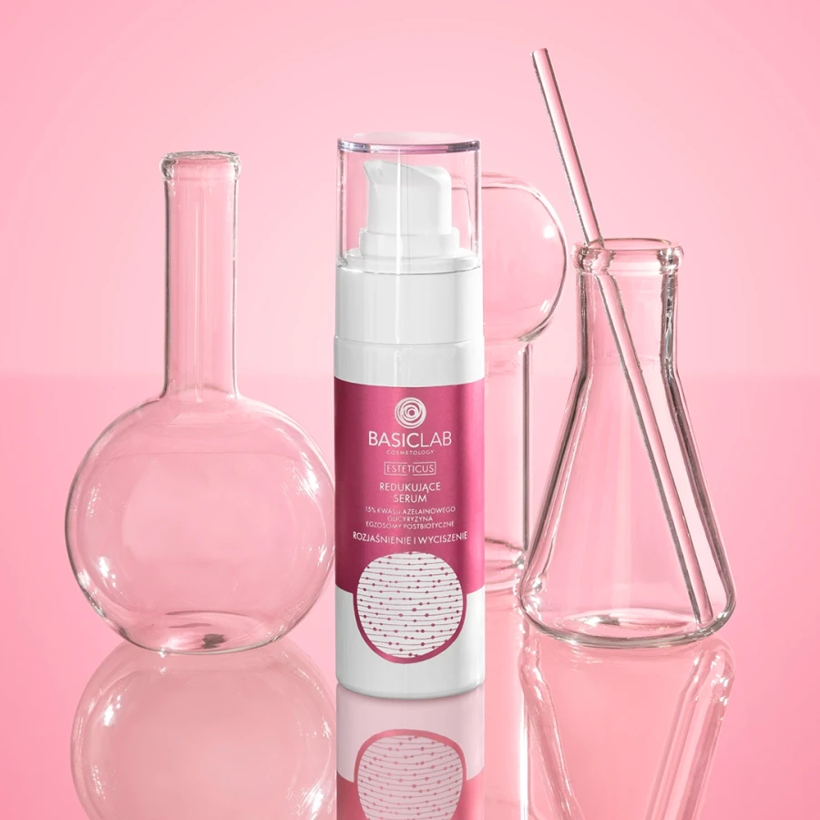 BASICLAB Redukujące serum 15% kwasu azelainowego, Glicyryzyna, Egzosomy postbiotyczne, Rozjaśnienie i Wyciszenie 30 ml