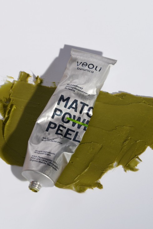 VEOLI BOTANICA MATCHA POWER PEEL Multikwasowy peeling enzymatyczny do twarzy 75 ml
