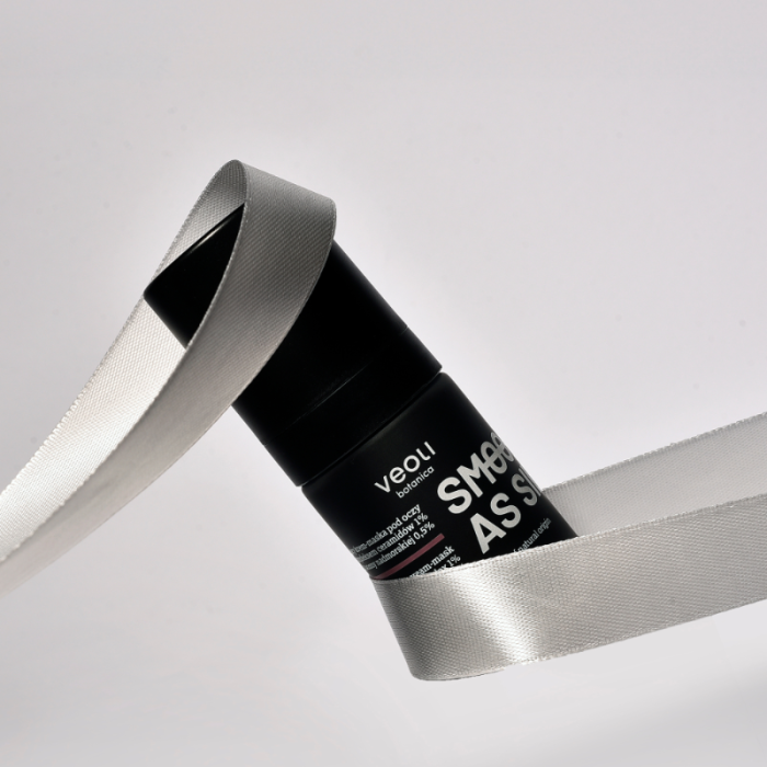 VEOLI BOTANICA SMOOTH AS SILK Naprawczo-ujędrniający krem-maska pod oczy z trehalozą 5%, kompleksem ceramidów 1% i ekstraktem z sosny nadmorskiej 0,5% 15 ml