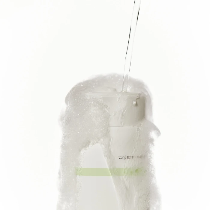 iUNIK Centella Mild Cleansing Foam Łagodna pianka do mycia twarzy z CICA 120 ml