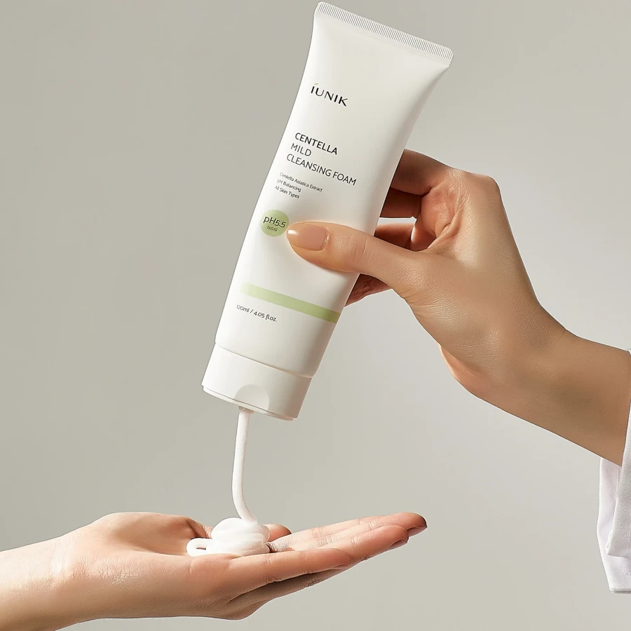 iUNIK Centella Mild Cleansing Foam Łagodna pianka do mycia twarzy z CICA 120 ml