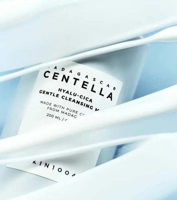 SKIN1004 Madagascar Centella Hyalu-Cica Gentle Cleansing Milk Łagodne mleczko dla skóry wrażliwej 200 ml