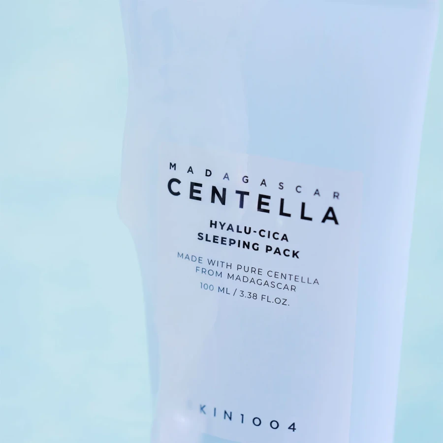 SKIN1004 Madagascar Centella Hyalu-Cica Sleeping Pack Nawilżająco łagodząca maska na noc z wąkrotą azjatycką 30 ml
